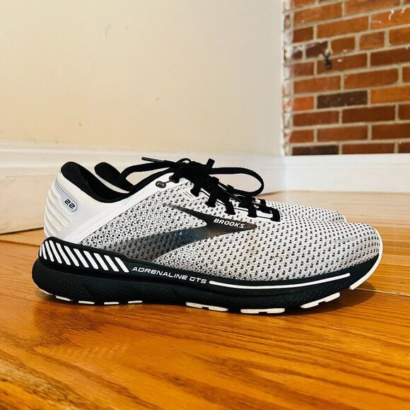 Brooks Adrenaline GTS 22 Mens 10.5 Wide Shoes Gray Running Walking Gym Lace Up - Picture 1 of 16